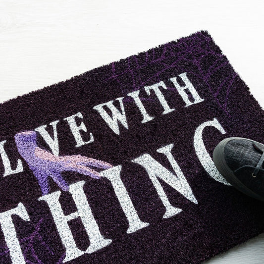 Felpudo I Live With Thing - Vivo Con La Cosa - Miércoles